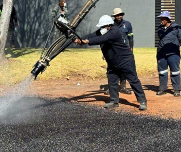 Nkangala district mayor announces plan to combat potholes, R4.5 million set aside