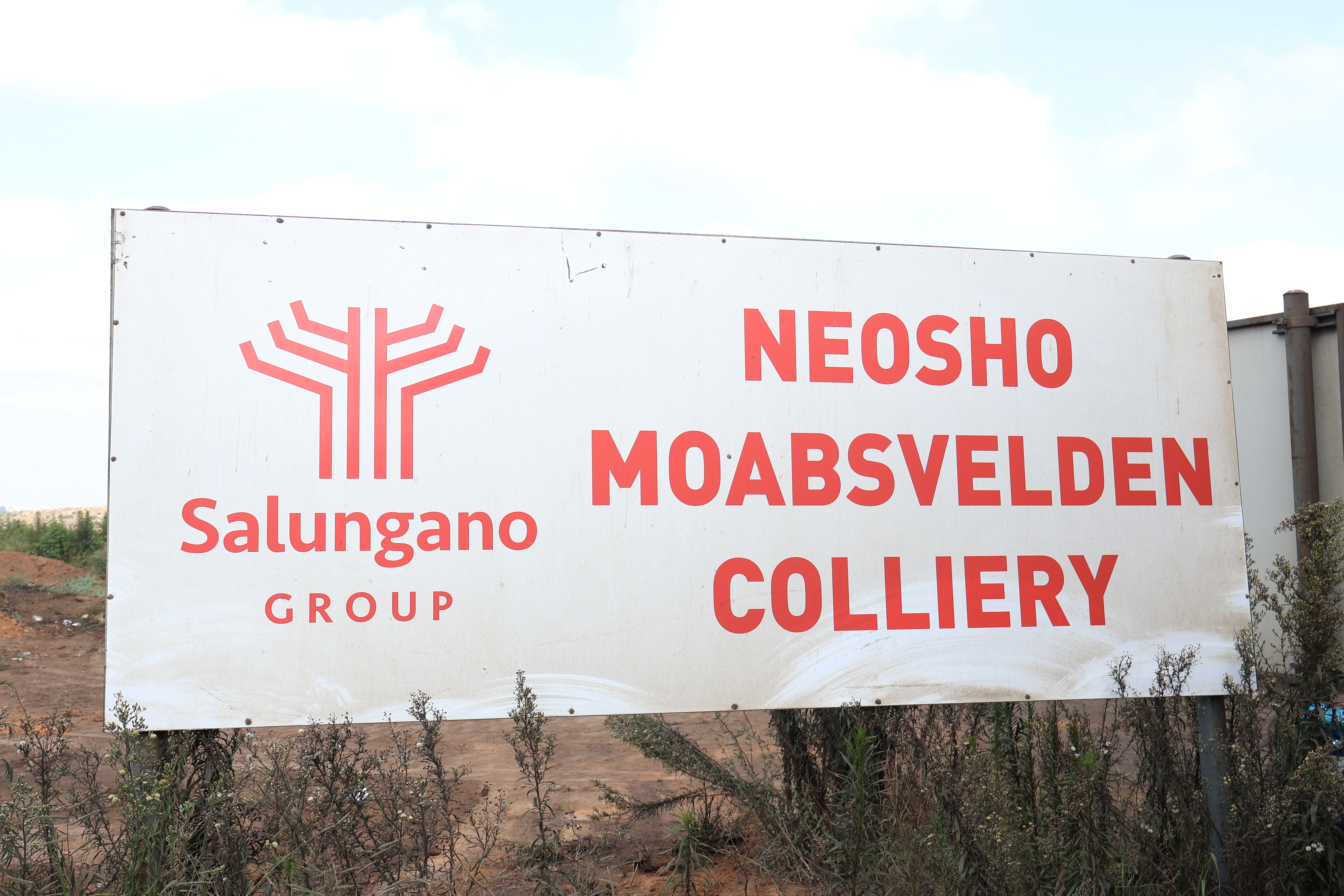 Delmas Pride Logistics blocks mine gates over fleet reduction dispute